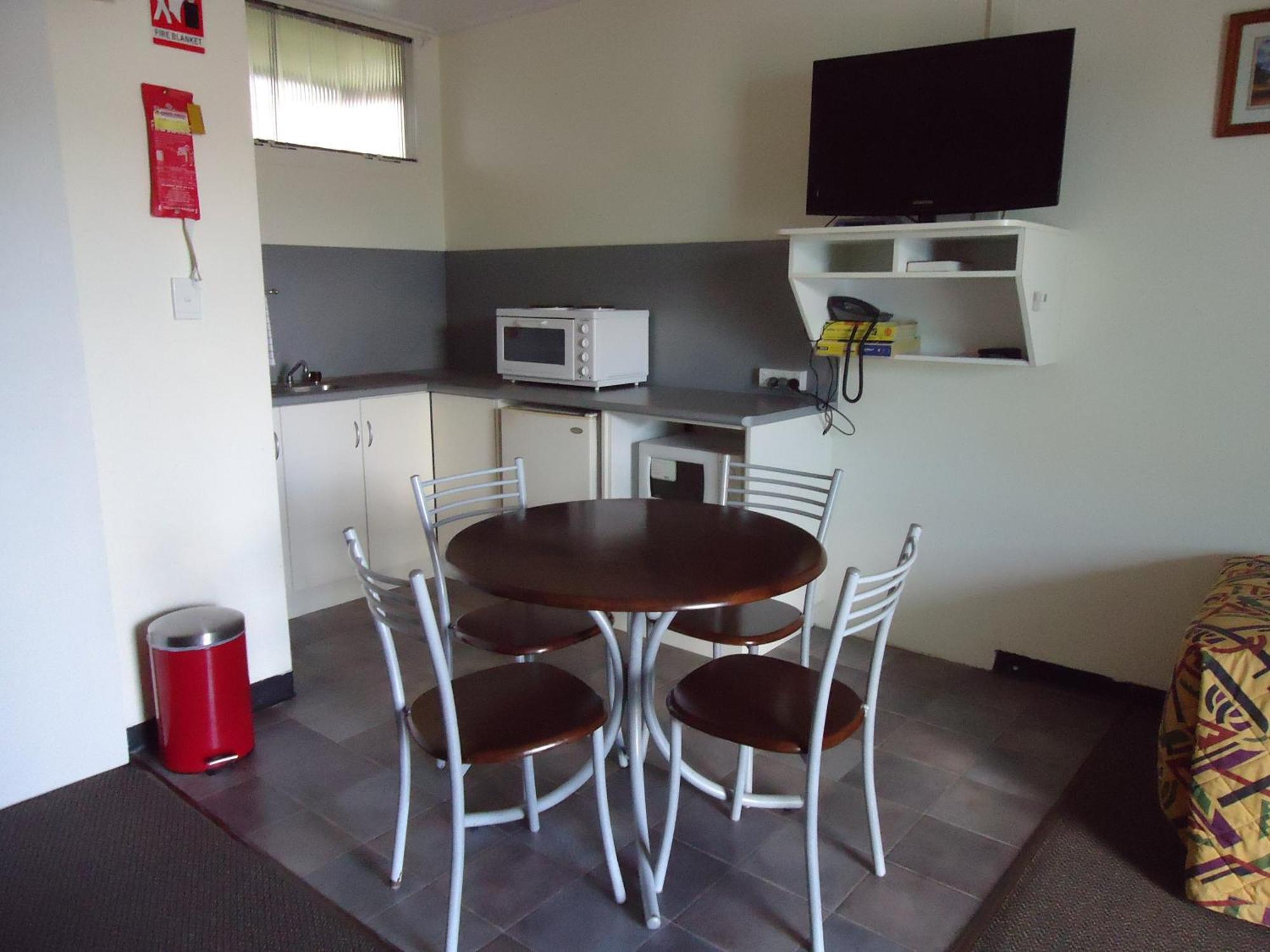 Moondarra Motel Innisfail Ngoại thất bức ảnh