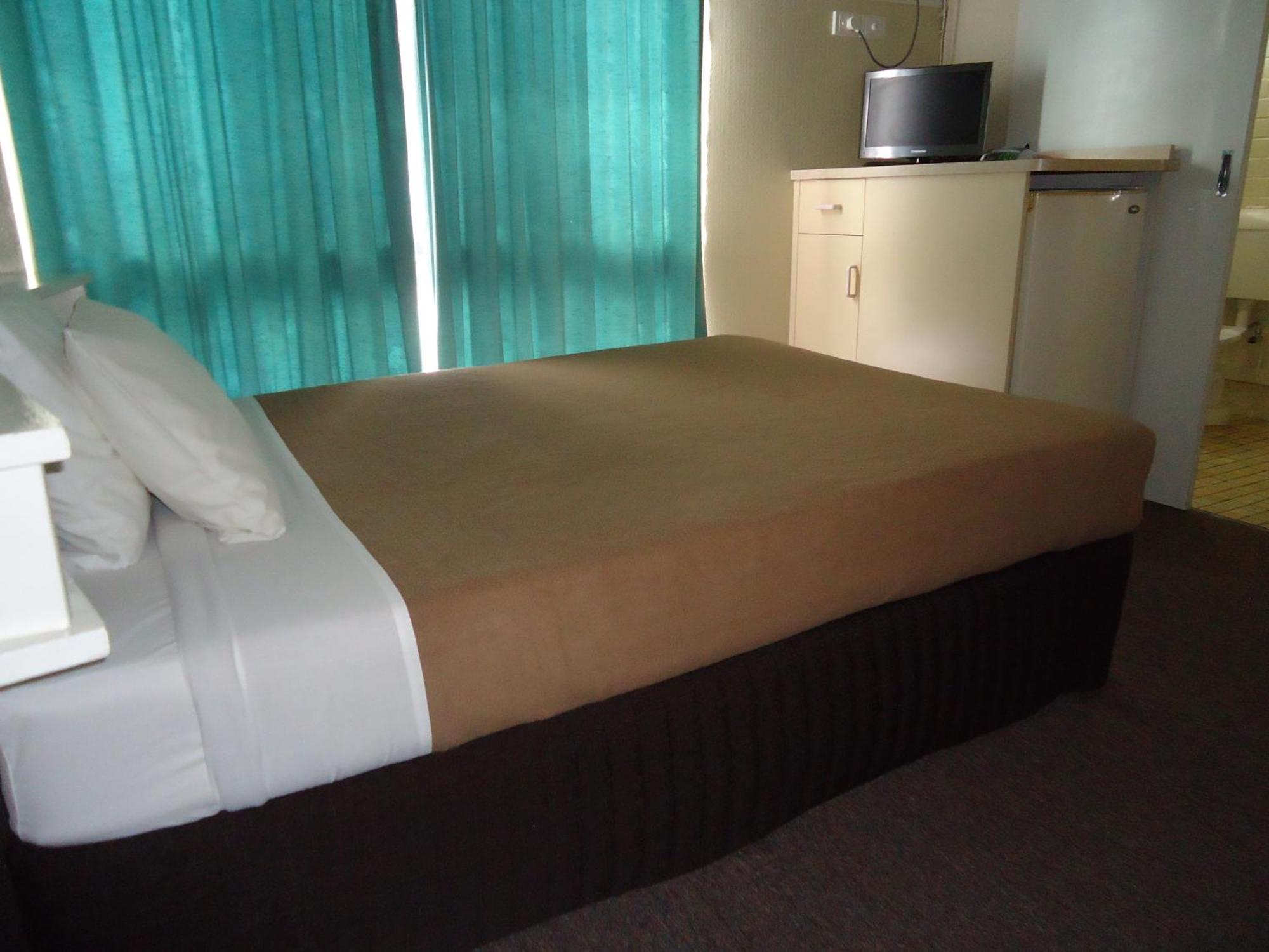 Moondarra Motel Innisfail Ngoại thất bức ảnh