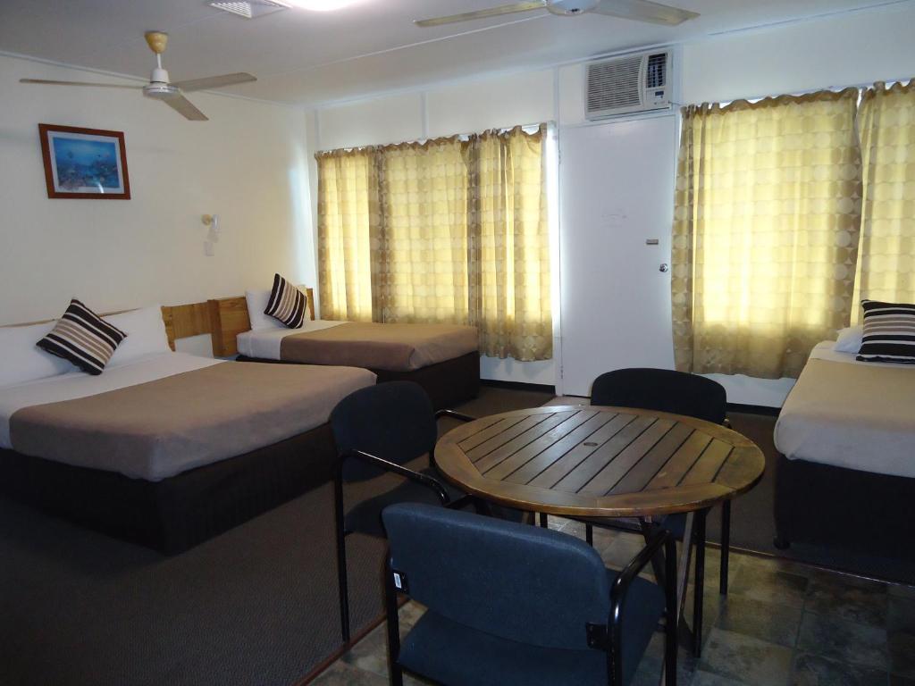Moondarra Motel Innisfail Phòng bức ảnh