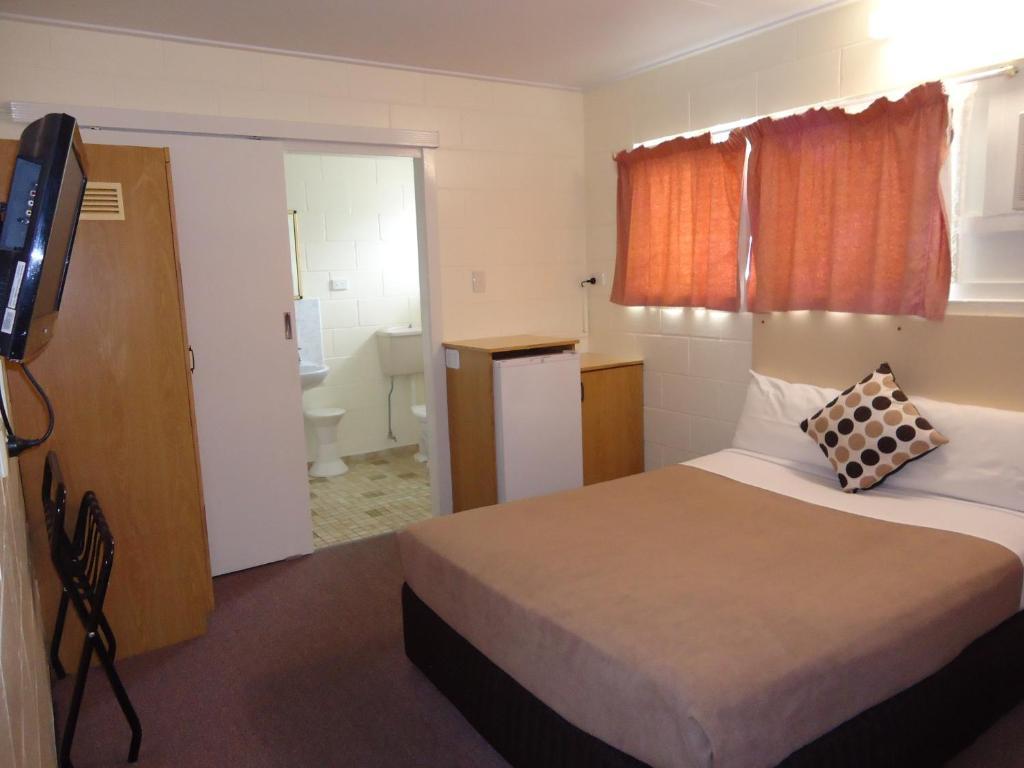 Moondarra Motel Innisfail Phòng bức ảnh