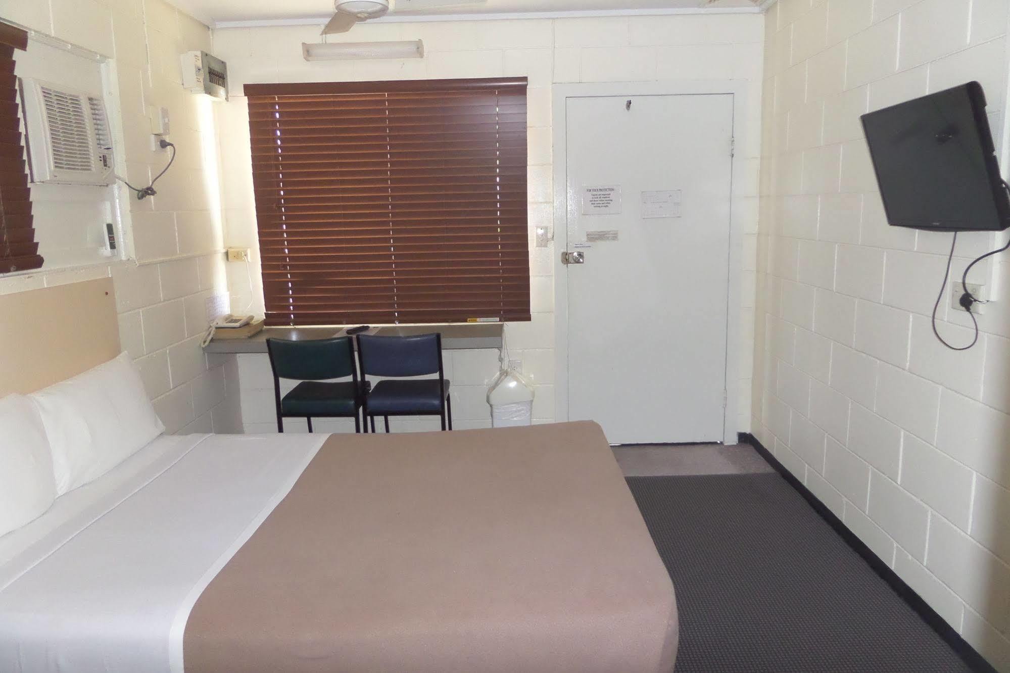 Moondarra Motel Innisfail Ngoại thất bức ảnh